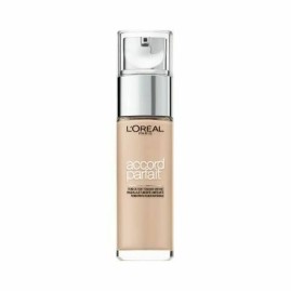 Base de maquillage liquide...
