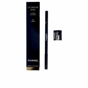 Crayon pour les yeux Chanel...