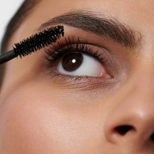 Mascara pour cils Dr. Hauschka DR. HAUSCHKA MAKEUP Noir